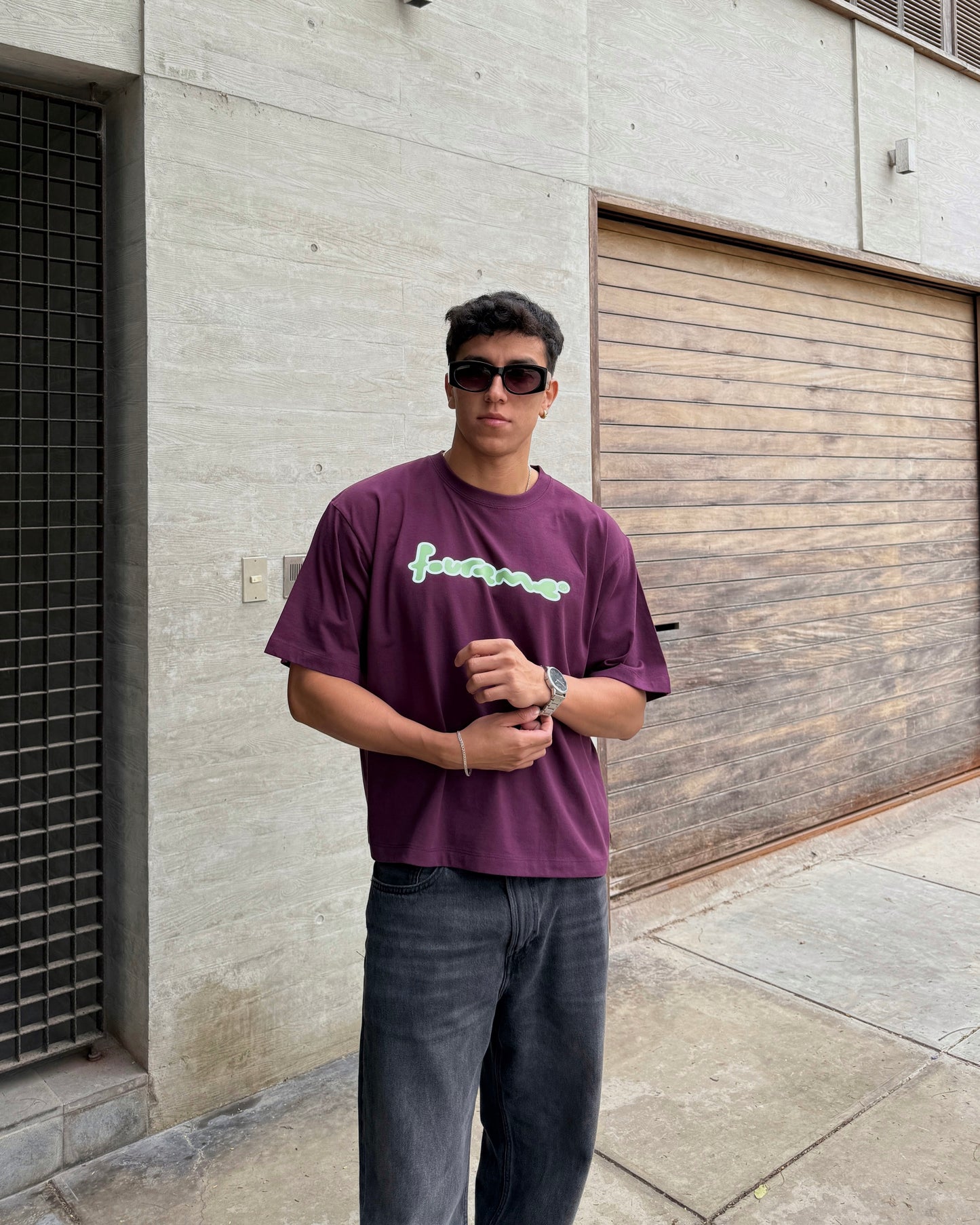 WINE BURGUNDY TEE