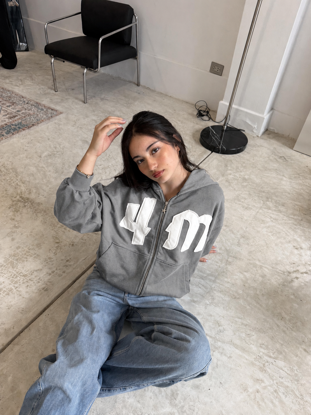 4M LIGHT GREY ZIP UP HOODIE