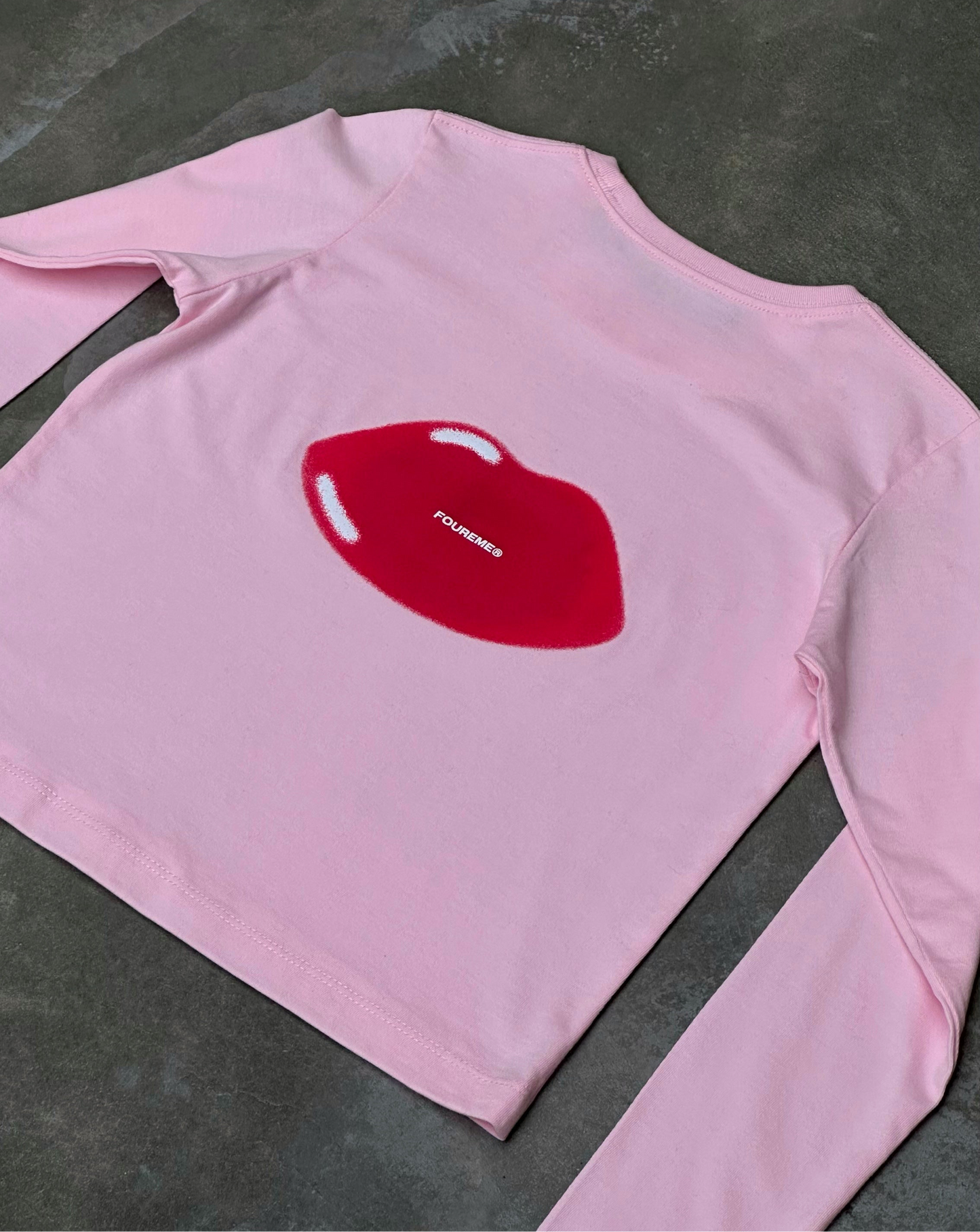 LIP GLOSS PINK LONG SLEEVE BABY TEE