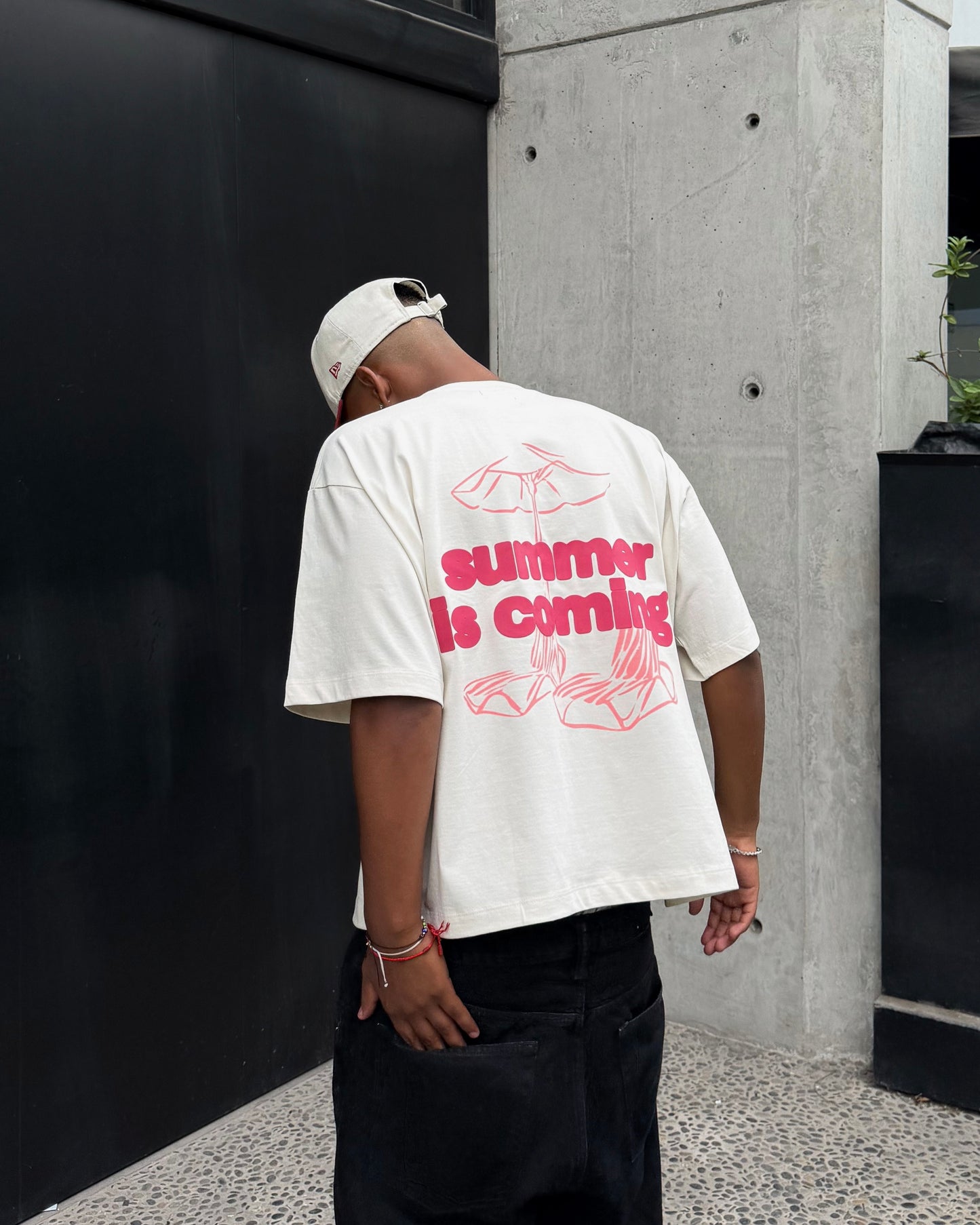 SUMMER IS COMING BONE TEE