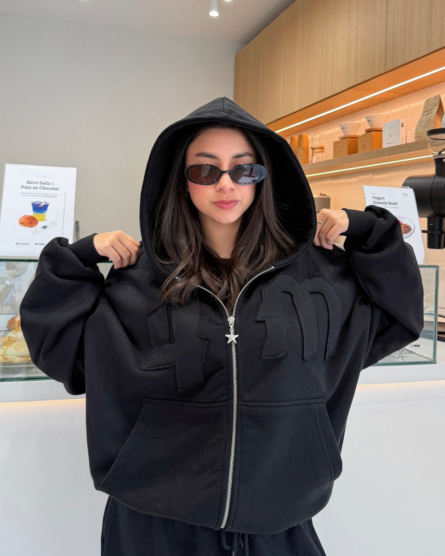 4M ALL BLACK ZIP UP HOODIE