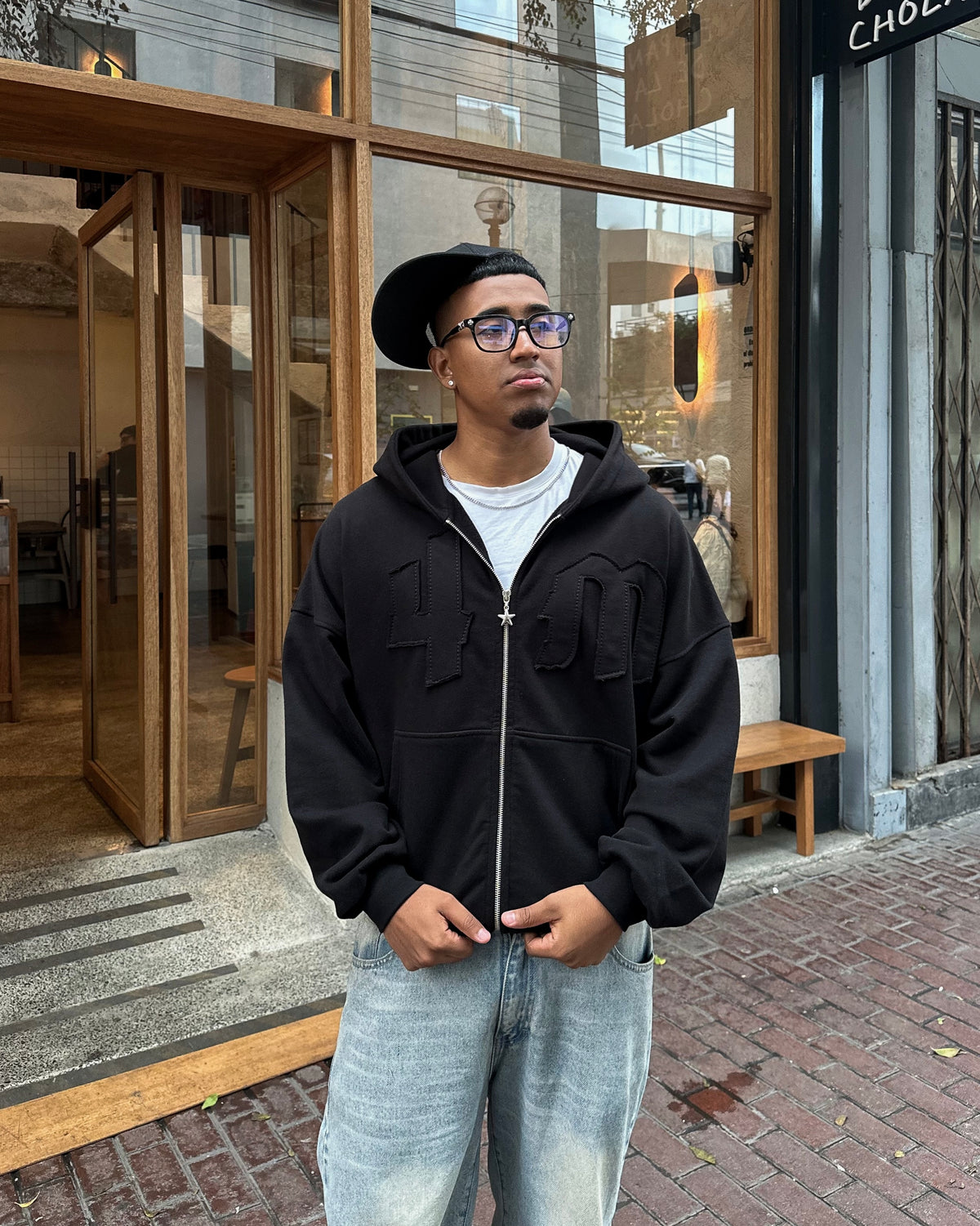 4M ALL BLACK ZIP UP HOODIE